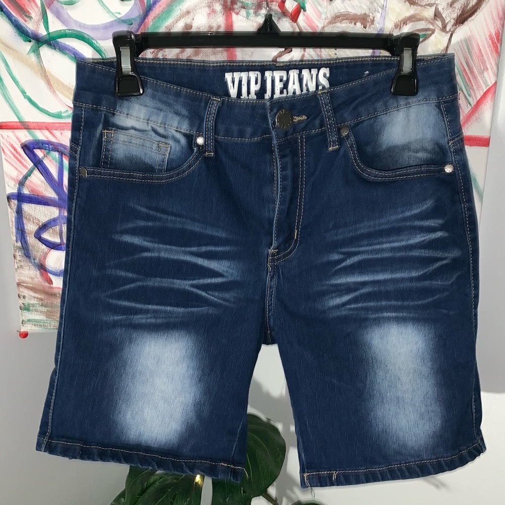 VIP Mid thigh denim shorts